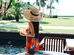 -亚龙湾喜来登·美景台大堂吧