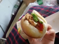 -万利隆·活力烘焙(人民路店)