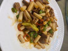 -新天明砂锅鱼头煲