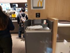 -麦当劳得来速（窝仔街）(仁宝大厦店)