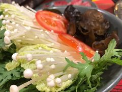 -谭鸭血老火锅(远大购物广场店)