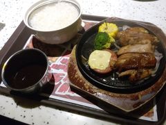 -百威KTV(恒福路店)