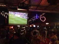 -Green Tree Rest. & Pub
