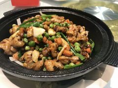 -鑫巴蜀小镇 · 水煮鱼专研店(玉桥店)