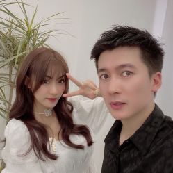 -AYO SALON