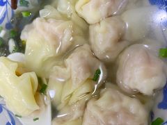 虾肉馄饨-新丰小吃(中山中路分店)