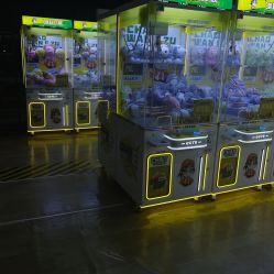 -飞吧潮玩运动蹦床游乐场