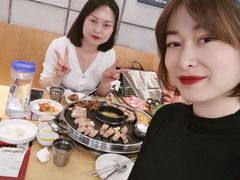 -江南猪肉商会无限续吃(弘大店)