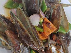 -鹏城人家海鲜酒家·23年老字号(较场尾店)