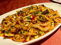 -渝信川菜 · 川味家常菜(财富购物中心店)