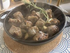 黑蒜牛排-幸薈飯堂