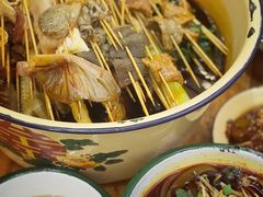 -拈签一笑黄牛肉辣卤串串