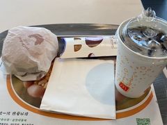 -麦当劳(驿坂服务区B区店)