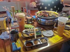 -叽叽扎扎烤肉场(生态城万达店)
