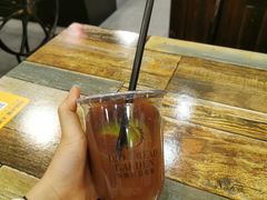 -顶东面包花园·生日蛋糕(世博店)