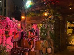 -城墙外BAR
