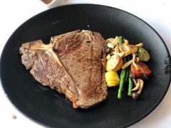 T骨牛排-新月酒店-西餐厅