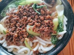 -丽虹云南过桥米线(兴工街店)
