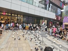-中航城君尚购物中心