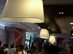 大堂-麦当劳(伟城广场店)
