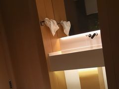 -涨巢·潮玩水疗局