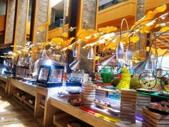 -舜耕山庄四时万和自助餐厅