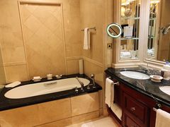 -广州富力丽思卡尔顿酒店