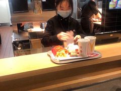 -麦当劳(中山公园龙之梦店)