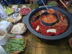 -黄潇洒老火锅(九眼桥宏济巷店)