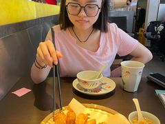 -大头虾越式风味餐厅(光明广场店)