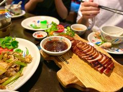 烧猪颈肉-大头虾越式风味餐厅(光明广场店)