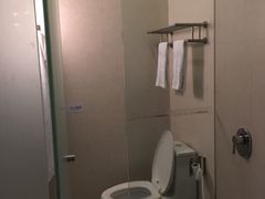 -卡罗酒店(东门晒布地铁站店)