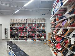 -BIGOFFS 超级折扣(仁恒伊势丹店)