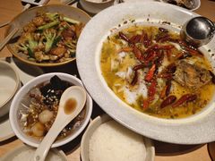 招牌鲈鱼酸菜鱼-新太二·鲜料川菜(智慧城广百店)