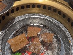 -山川小町·极番烧肉(新地假日广场店)