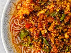 烧肉米线-老奶烧肉米线