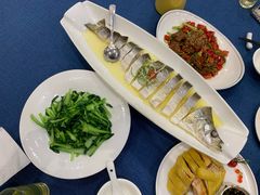 -御沪沪味园.融合菜.海鲜(斜土路店)