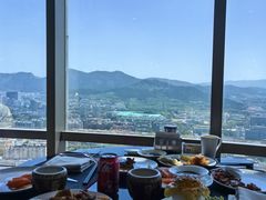 -怡豪大饭店·银顶旋转餐厅