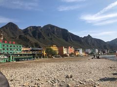 -百里峡七彩艺术小镇