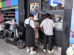 -瑞幸咖啡(灵芝地铁站A1口店)