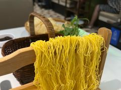 -洪氏嗨捞·广东猪肚鸡·椰子鸡火锅(西咸万象城店)