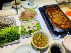 -渝蛙先生领鲜美蛙老火锅