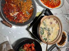-聚汇三少·龙虾·中餐厅(莫邪路新天地店)