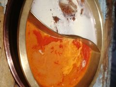 牛油番茄鸳鸯锅底-房子红了鱼豆花重庆老火锅(广厦学院店)