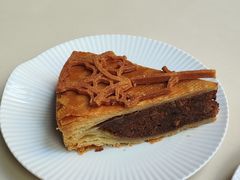 -潮一不贰·法式甜品·生日蛋糕·西式简餐(外滩店)