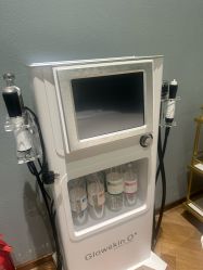 -花隐·美芙炫海菲秀皮肤管理中心