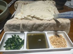 -95号酱骨·一块豆腐(展春园西路店)