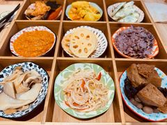 -轻蔬不用等·素食(江苏路店)