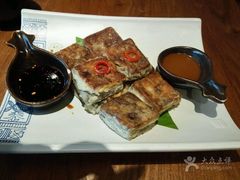 -云海肴·汽锅鸡·云南菜(天山百盛优客店)