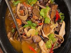 -老滇山寨•云南特色菜•地方菜•民族风情歌舞表演(金碧店)